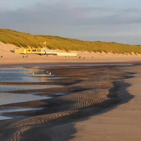 Cozy With Lots Of Privacy, In A On The North Sea Coast Ferienhaus